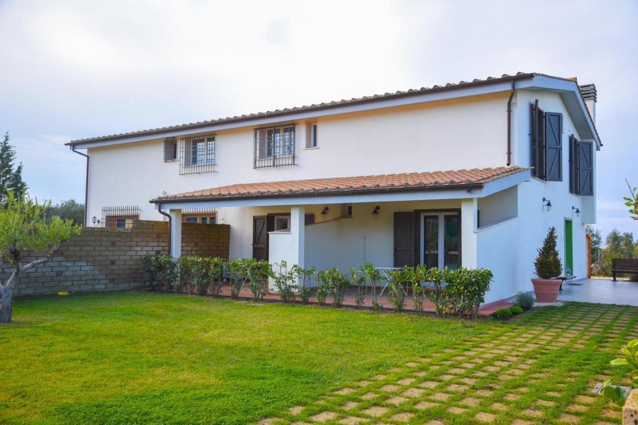 Bed And Breakfast Country Cottage Civitavecchia Exterior foto